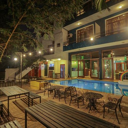Summer Side residencia Negombo Exterior foto