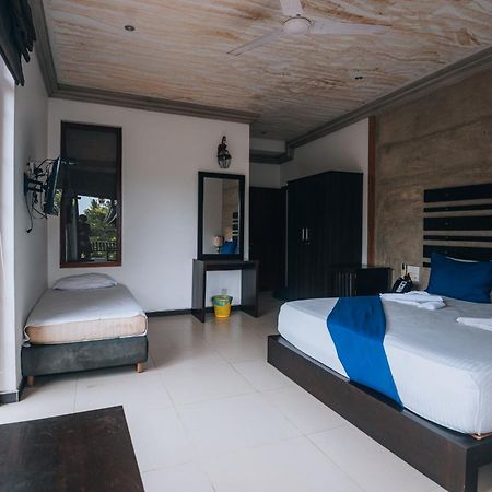 Summer Side residencia Negombo Exterior foto