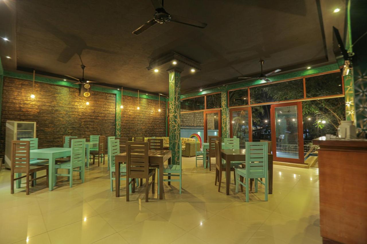 Summer Side residencia Negombo Exterior foto