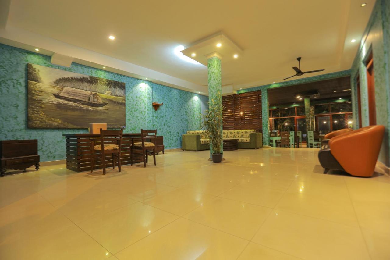 Summer Side residencia Negombo Exterior foto