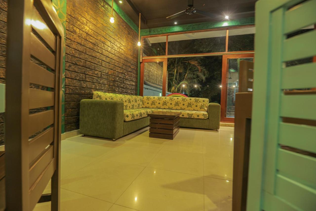 Summer Side residencia Negombo Exterior foto
