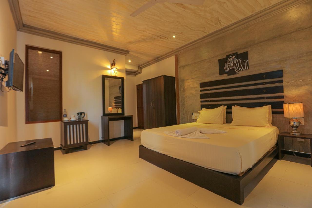 Summer Side residencia Negombo Exterior foto